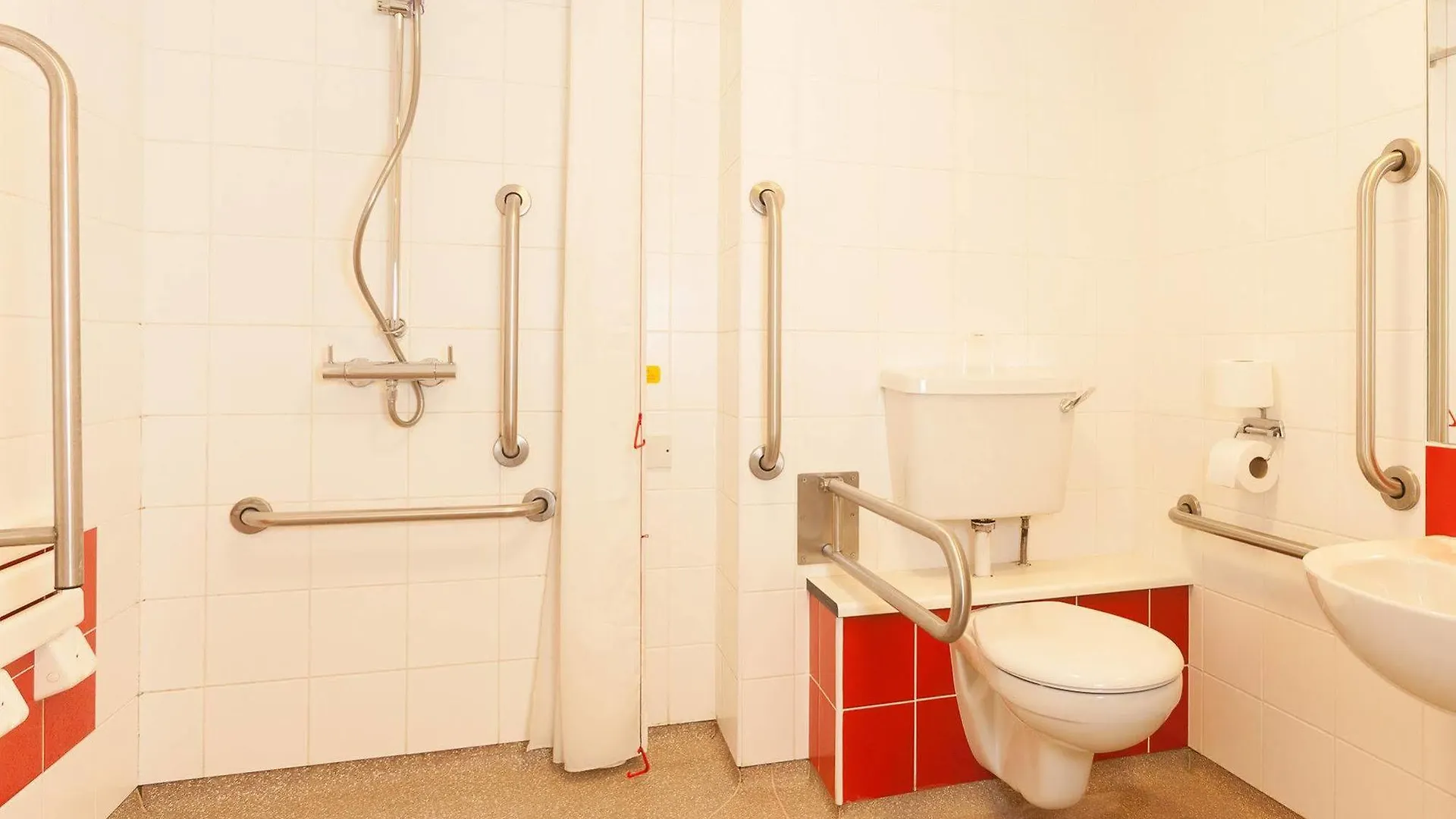 Travelodge Edinburgh Central Waterloo Place