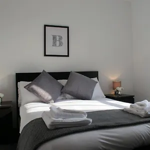 Apartment Unique 3 Bedroom Modern Penthouse, Edinburgh
