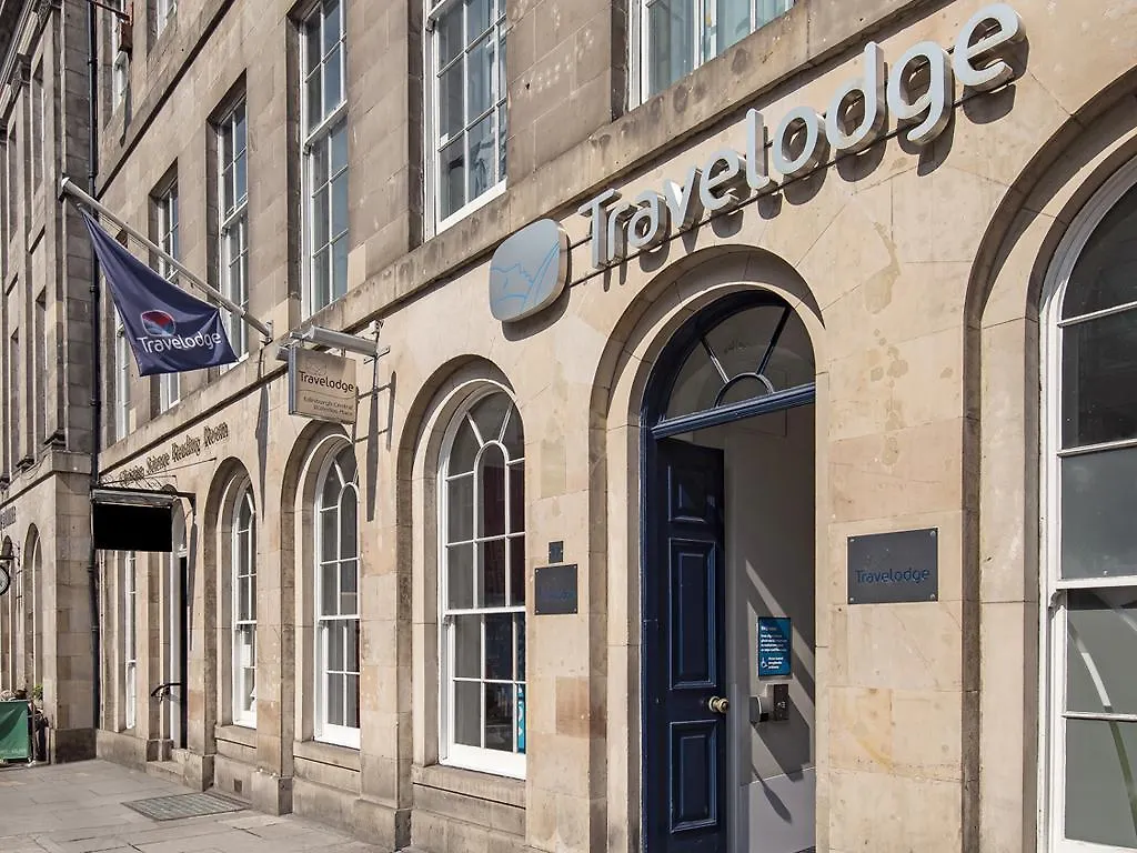 Travelodge Edinburgh Central Waterloo Place 2*,