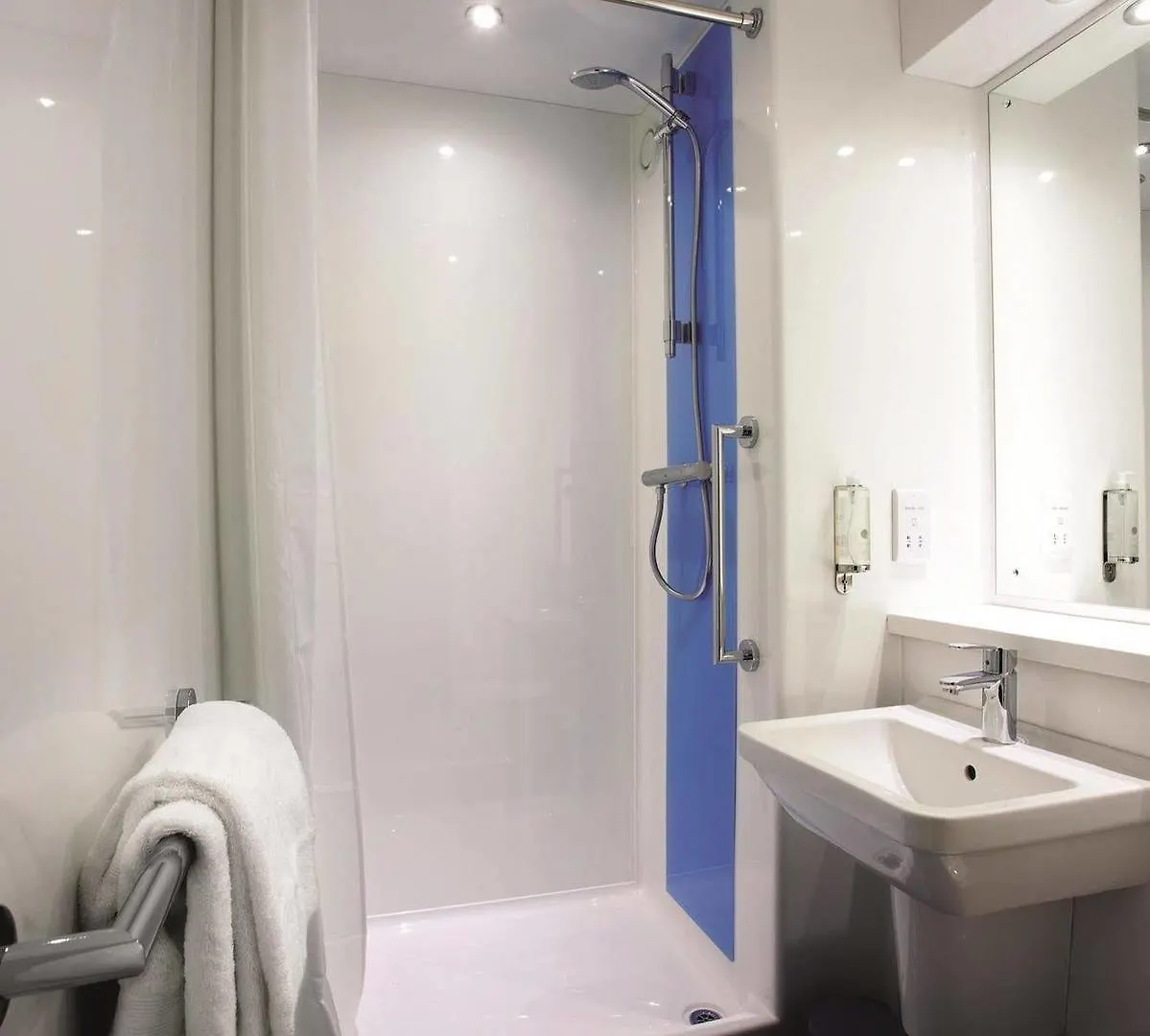 Hotel Travelodge Edinburgh Central Waterloo Place