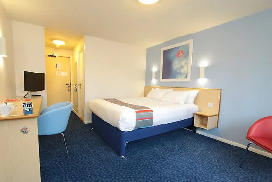 Travelodge Edinburgh Central Waterloo Place 2*,