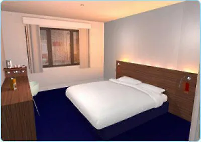 Travelodge Edinburgh Central Waterloo Place Hotel